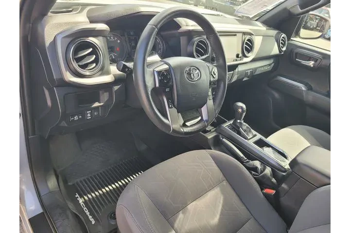 $34915 : Toyota Tacoma 2019 4x4 TRD P image 9
