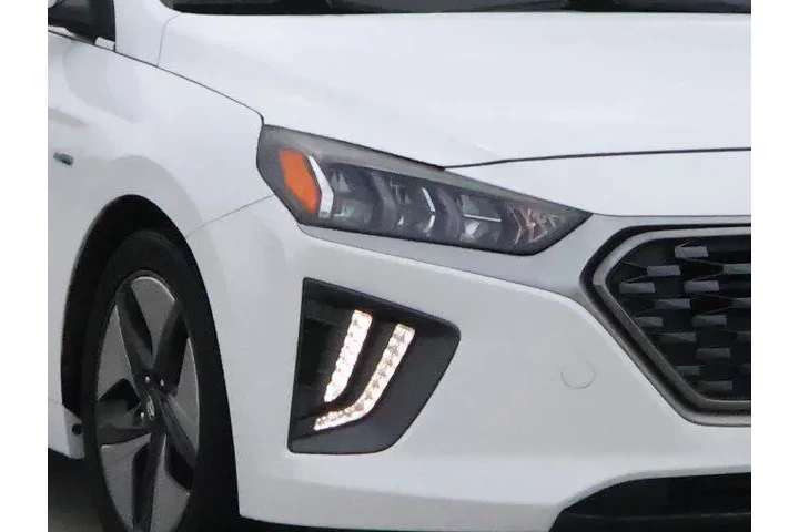 $14213 : Hyundai IONIQ Hybrid 2020 SE image 7