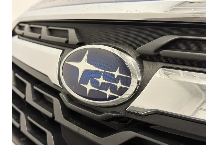 $12500 : Subaru Forester 2017 AWD 2.5 image 10