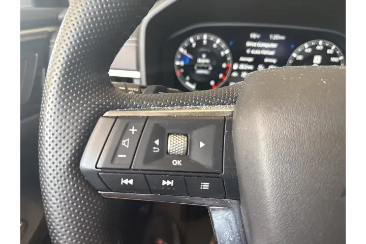 $26285 : Mitsubishi Outlander 2023 SE image 9