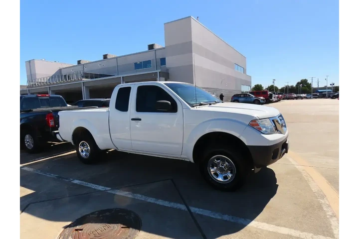 $12999 : Nissan Frontier 2019 4x2 S 4 image 7