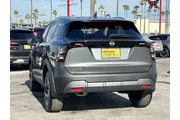 $26195 : Nissan Kicks 2026 SV 4dr Cro thumbnail