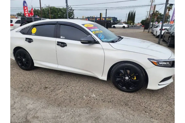$19599 : 2019 Accord LX image 5