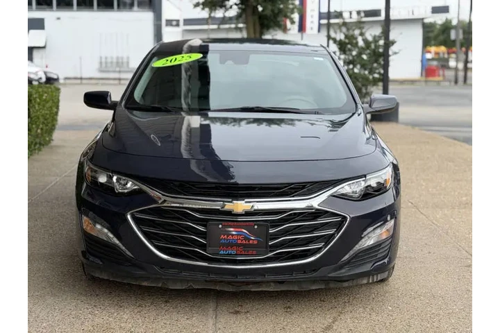 $21999 : 2025 Malibu LT image 5