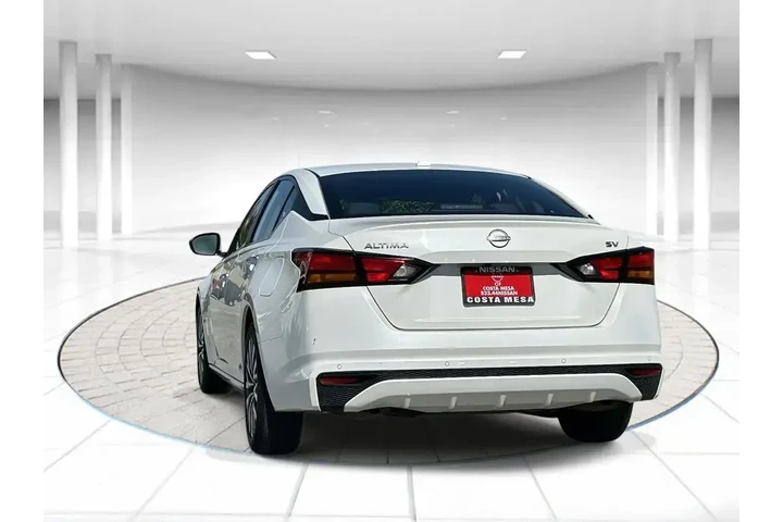 $17670 : Nissan Altima 2023 2.5 SV 4d image 3