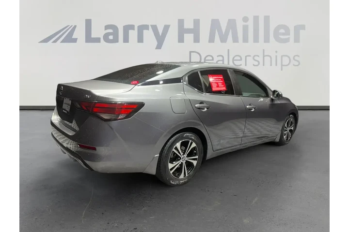 Nissan Sentra 2020 SV 4dr Se image 5