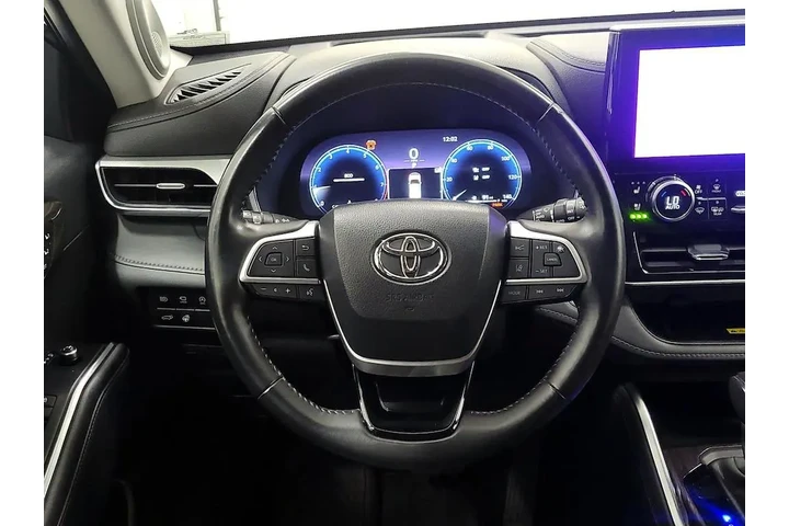 $39998 : Toyota Highlander 2023 Plati image 10