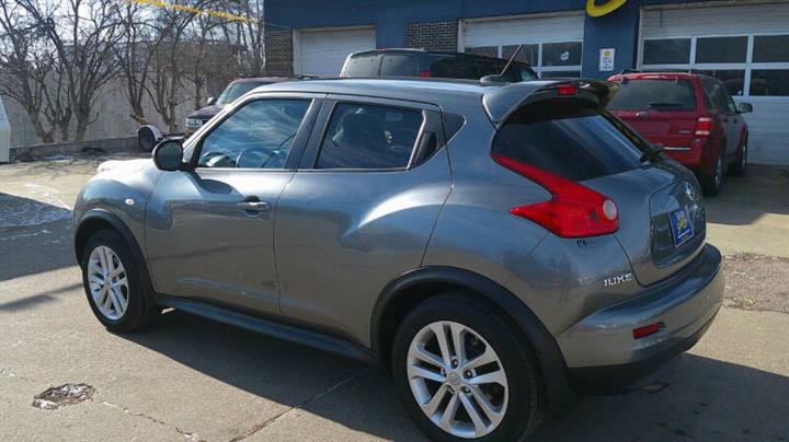 $8999 : 2011 JUKE SL image 9