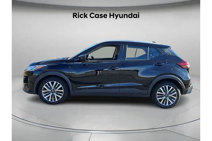 $15394 : Nissan Kicks 2024 SV 4dr Cro image 3