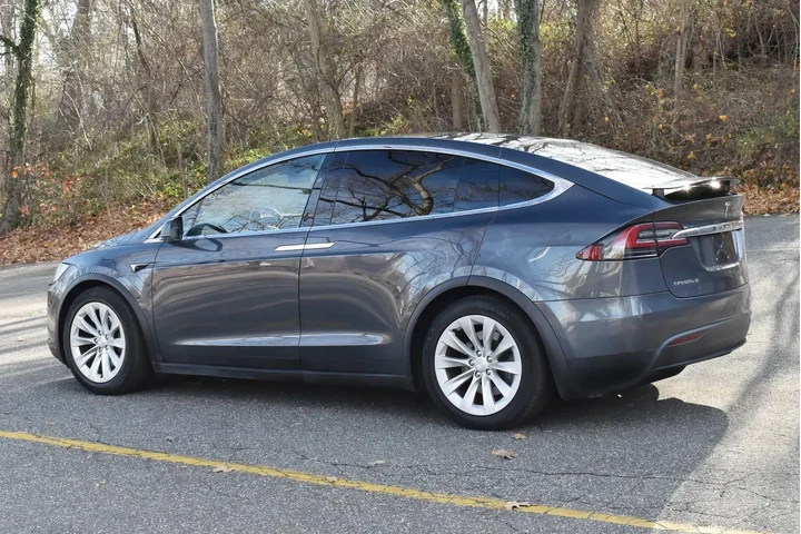 $22595 : Tesla Model X 2018 AWD 75D 4 image 6