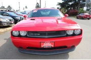 $13995 : 2013 Challenger 2dr Cpe SXT thumbnail