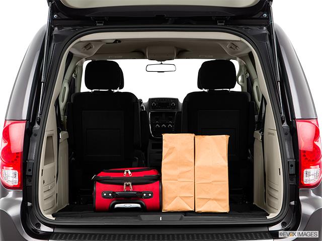 2016 Grand Caravan image 9