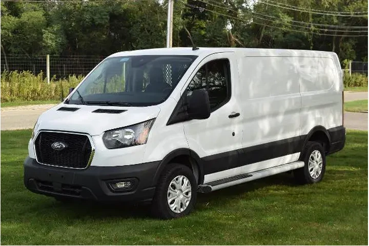 $33500 : Ford Transit 2024 250 3dr SW image 3