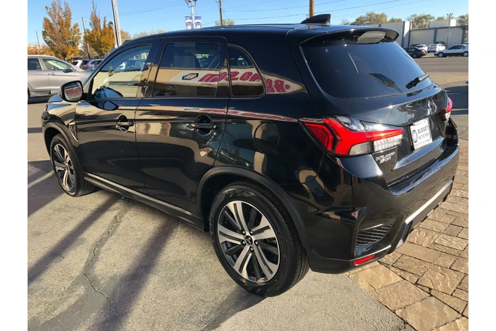 $17802 : 2024 Outlander Sport 2.0 SE 4 image 5