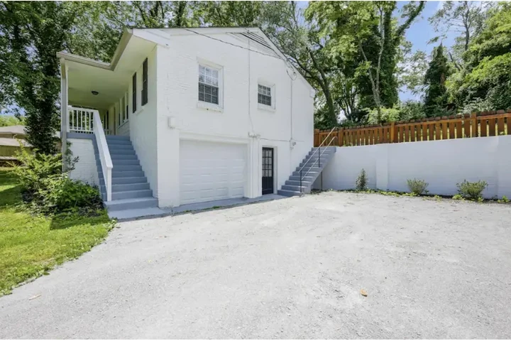 $1600 : Low income house for rent image 2