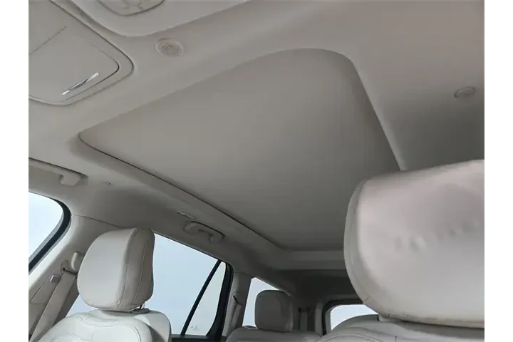 $35702 : Lincoln Aviator 2020 AWD Res image 10