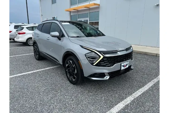$25900 : Kia Sportage 2023 AWD SX-Pre image 2