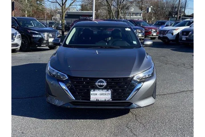 $17950 : Nissan Sentra 2025 S 4dr Sed image 2