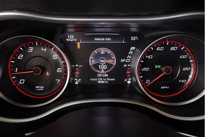 $13773 : Dodge Charger 2015 SXT 4dr S image 4