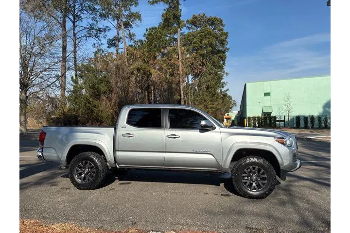 $36330 : Toyota Tacoma 2023 4x4 TRD P image 2