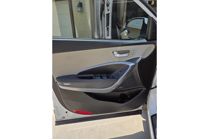 $5000 : 2015 Hyundai Santa Fe Limited image 9