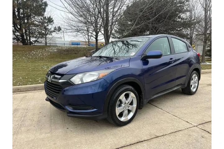 $9997 : 2016 HR-V LX image 2