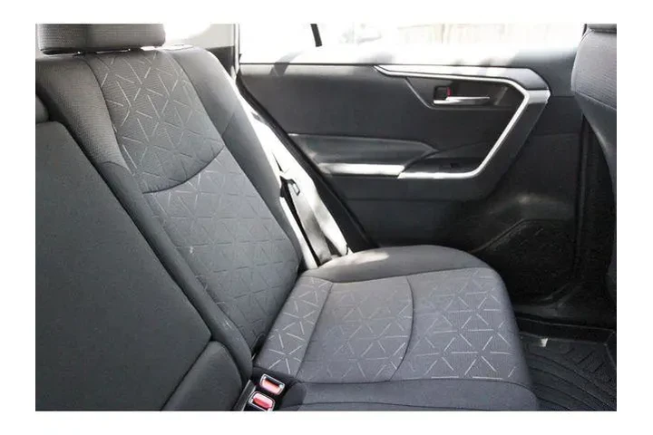 $20591 : Toyota RAV4 2019 XLE 4dr SUV image 10