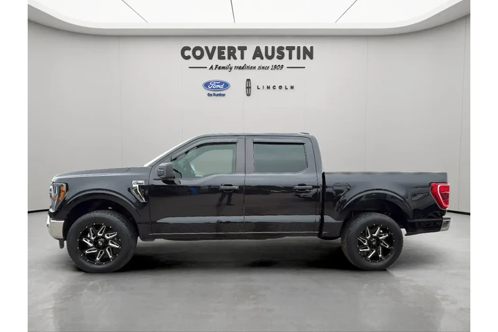 $35881 : Ford F-150 2023 4x2 XLT 4dr image 2