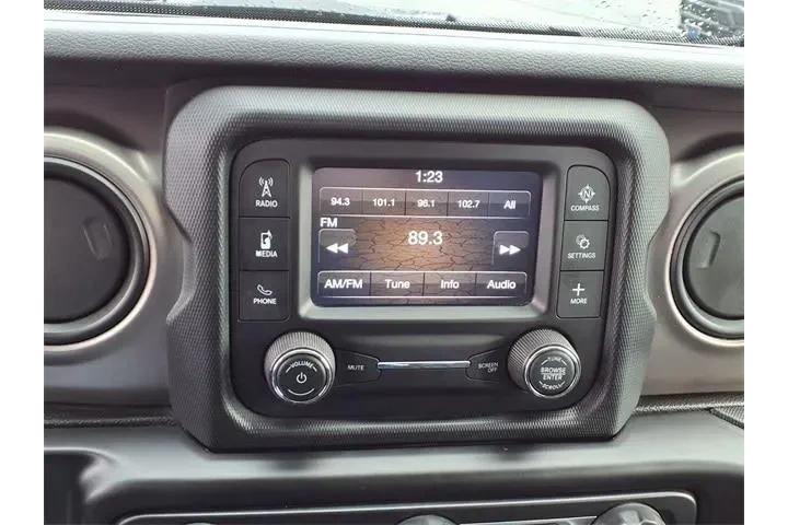 $21999 : Jeep Wrangler Unlimited 2020 image 6