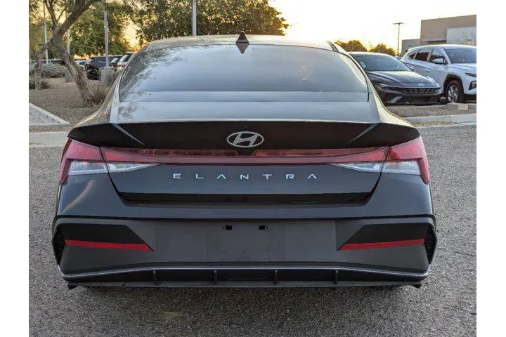 $18990 : Hyundai ELANTRA 2024 SEL 4dr image 5