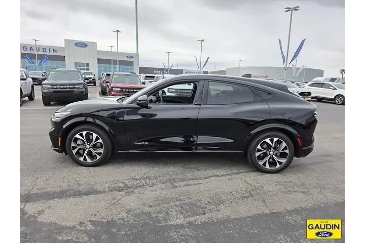 $29995 : Ford Mustang Mach-E 2022 AWD image 4