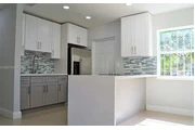 $1570 : Listo En North Miami thumbnail