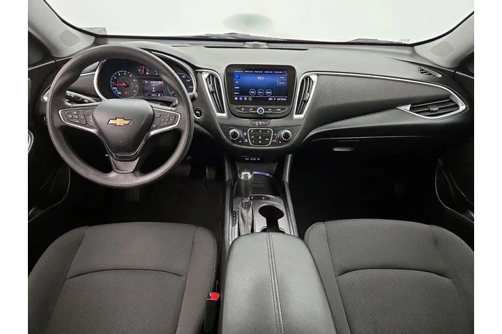 $15998 : Chevrolet Malibu 2020 LT 4dr image 9