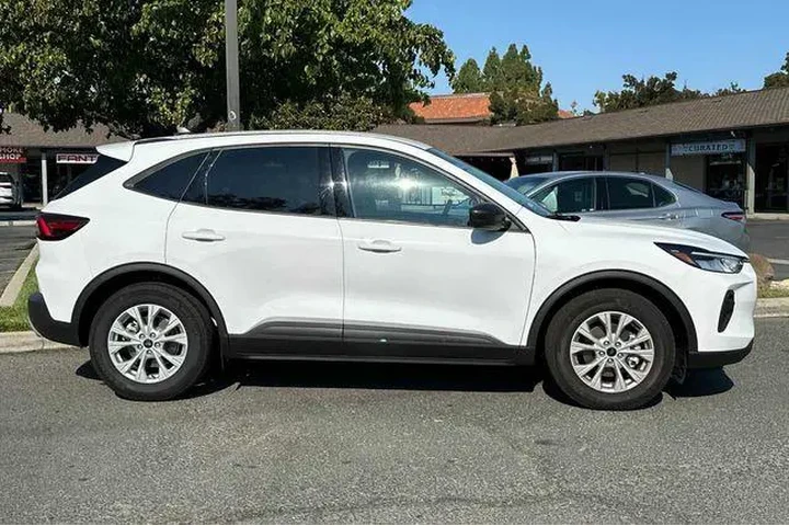 $22466 : Ford Escape 2025 Active 4dr image 7