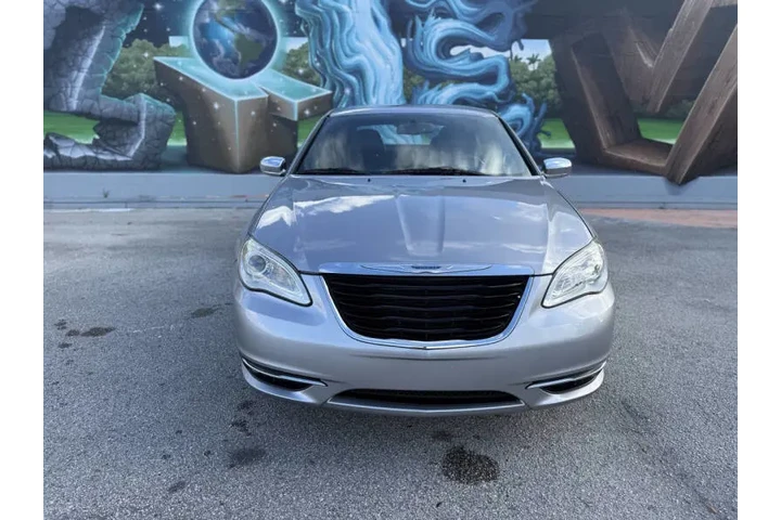 $5999 : 2013 200 Limited image 4