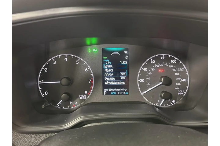 $25000 : Gold Certified 2024 Corolla SE image 3