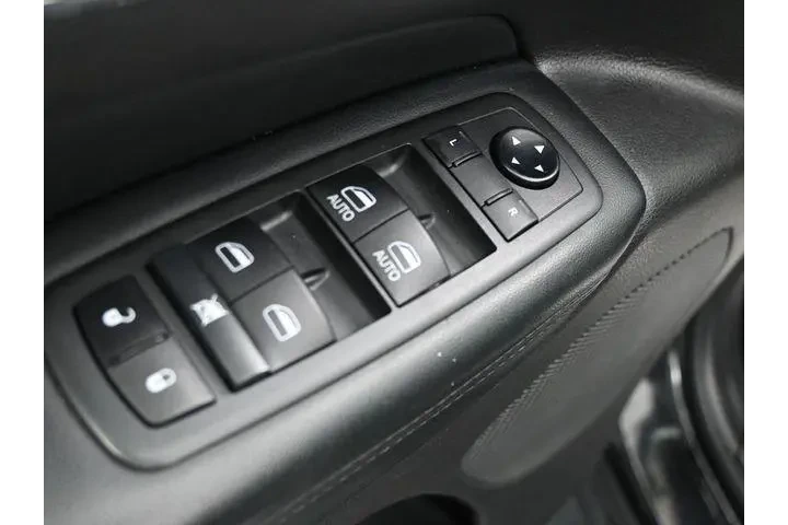 $23750 : Jeep Grand Cherokee 2021 4x4 image 7