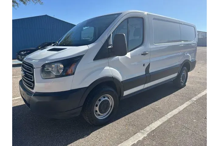 $10598 : Ford Transit 2018 250 3dr SW image 2