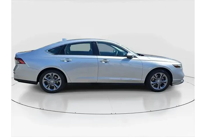 $24995 : Honda Accord 2023 EX 4dr Sed image 9