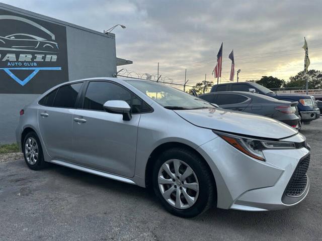 $12850 : 2020 Corolla LE image 6