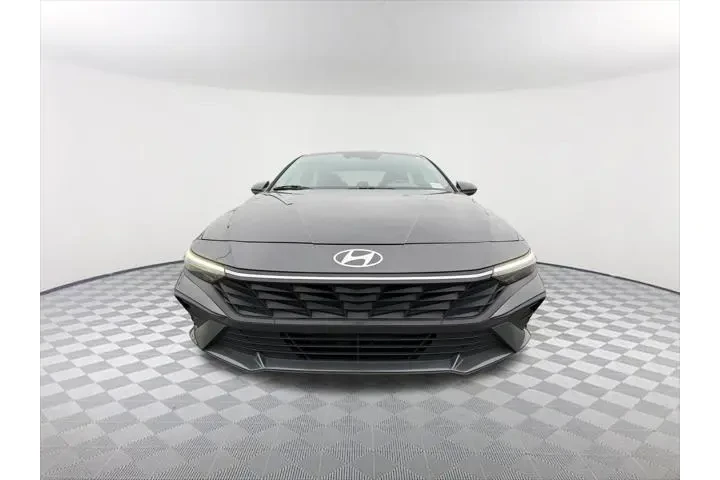 $19391 : Hyundai ELANTRA 2024 SE 4dr image 2