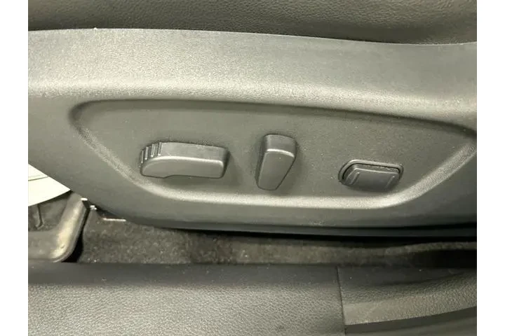 $19933 : Nissan Rogue 2020 AWD S 4dr image 10