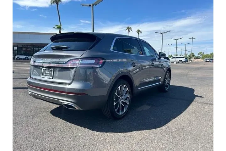 $35835 : Lincoln Nautilus 2021 AWD Re image 4