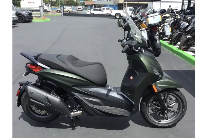 New/Used,Piaggio,Yamaha,Ducati image 3