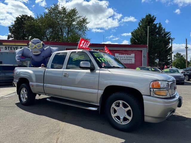 $12995 : 2004 GMC Sierra 1500 Denali image 1