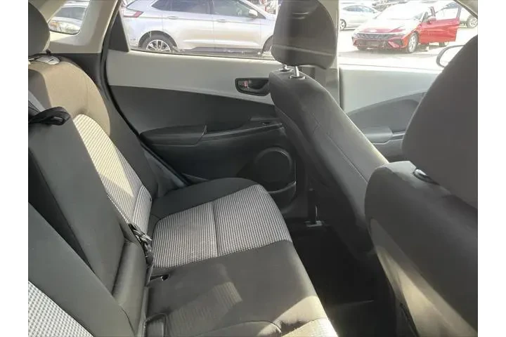 $18850 : Hyundai KONA 2020 AWD SEL 4d image 6