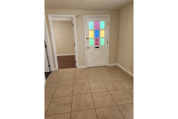 $2250 : 2 Bedrm  Casita $2195 inglewoo image 2