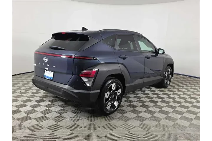 $22989 : Hyundai KONA 2025 SEL 4dr Cr image 7