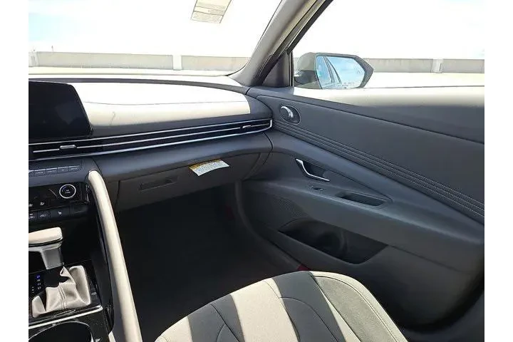 $20488 : Hyundai ELANTRA 2025 SEL Con image 10