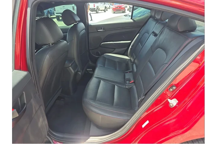 $4950 : 🚘 Hyundai Elantra Sport 2019 image 8
